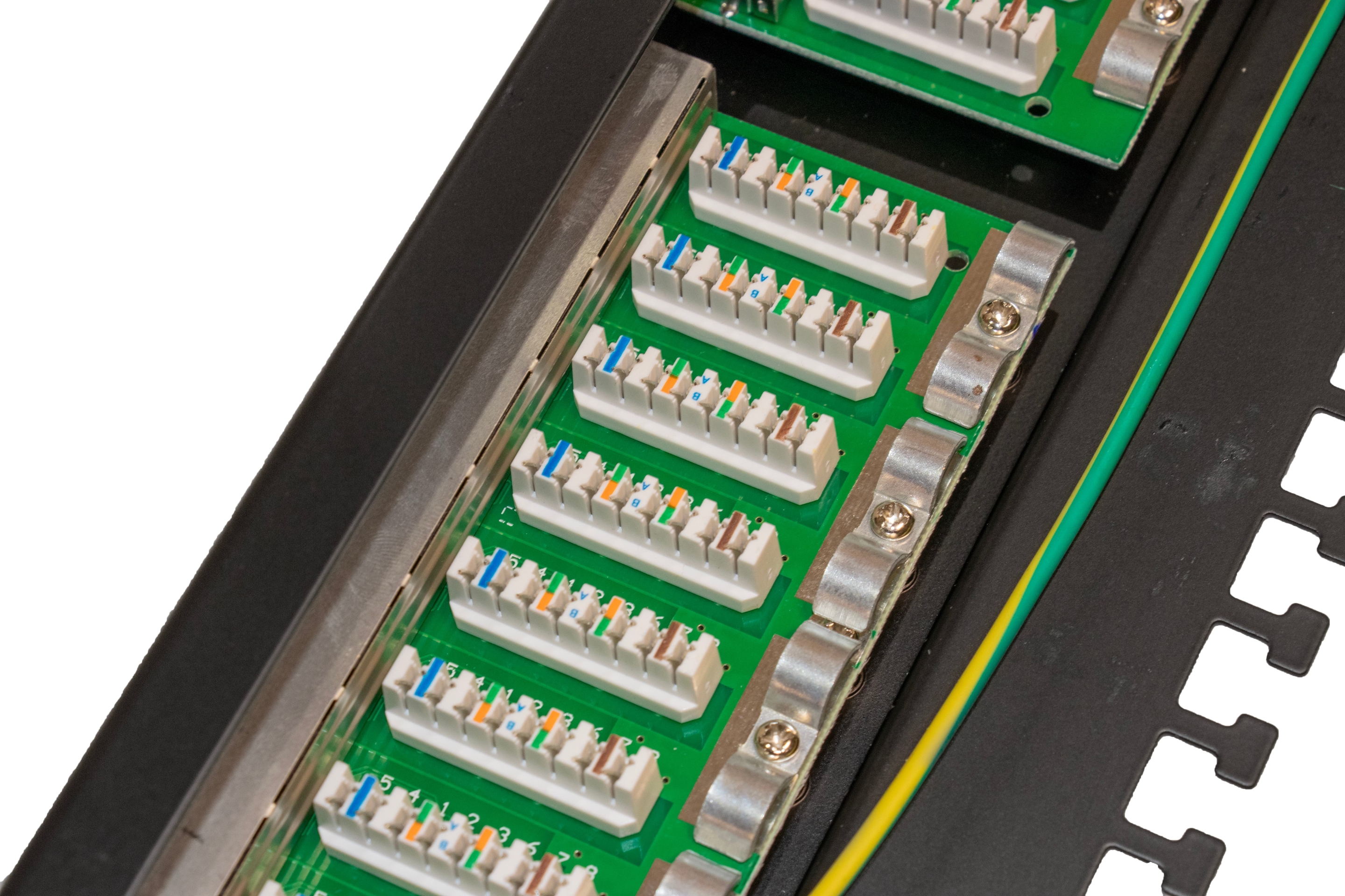  پچ‌پنل شبکه 24 پورت CAT6 SFTP (LOADED) | فایبرنت استور 